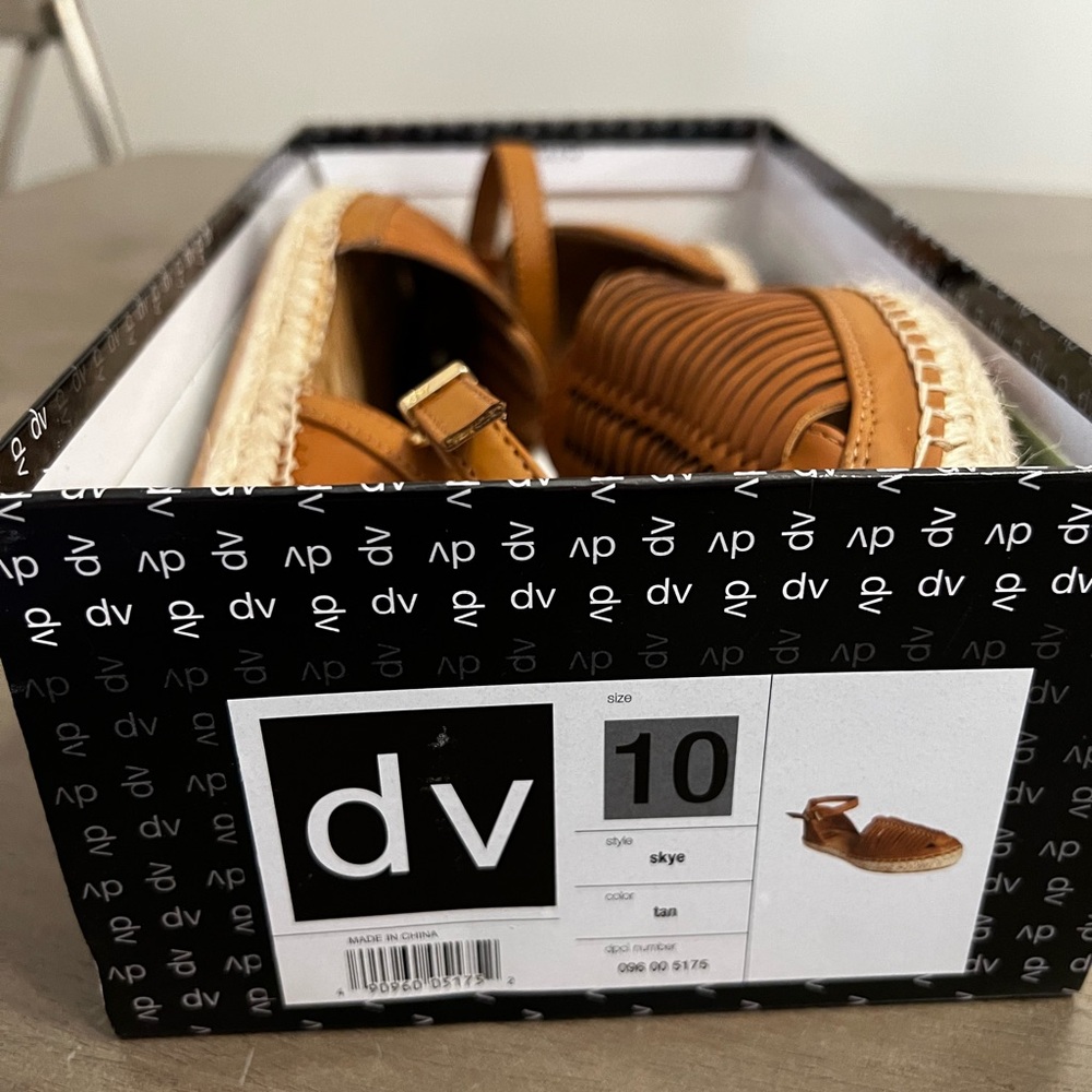 Size 10 Dolce Vita